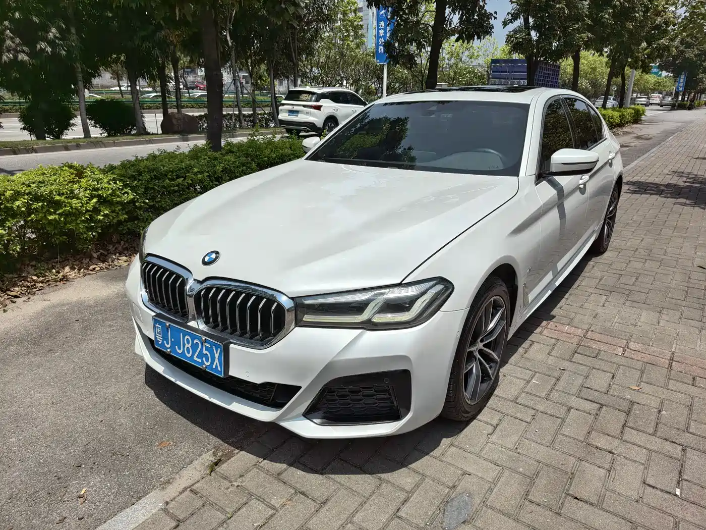 BMW 5 Series 2021 525Li M Sport Package