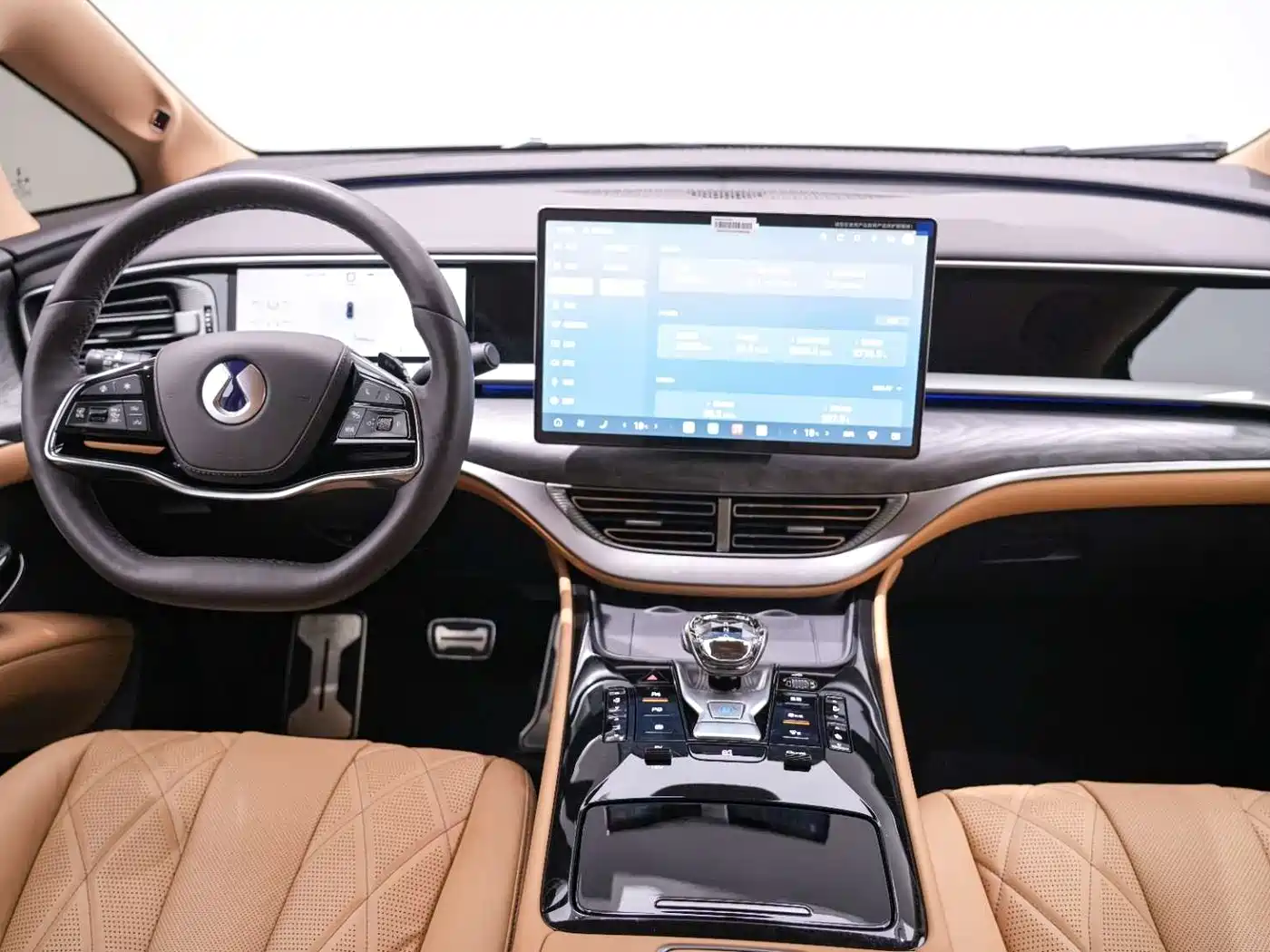 Denza D9 2025 2025 DM-i Smart Drive Edition 1020 AWD Luxury