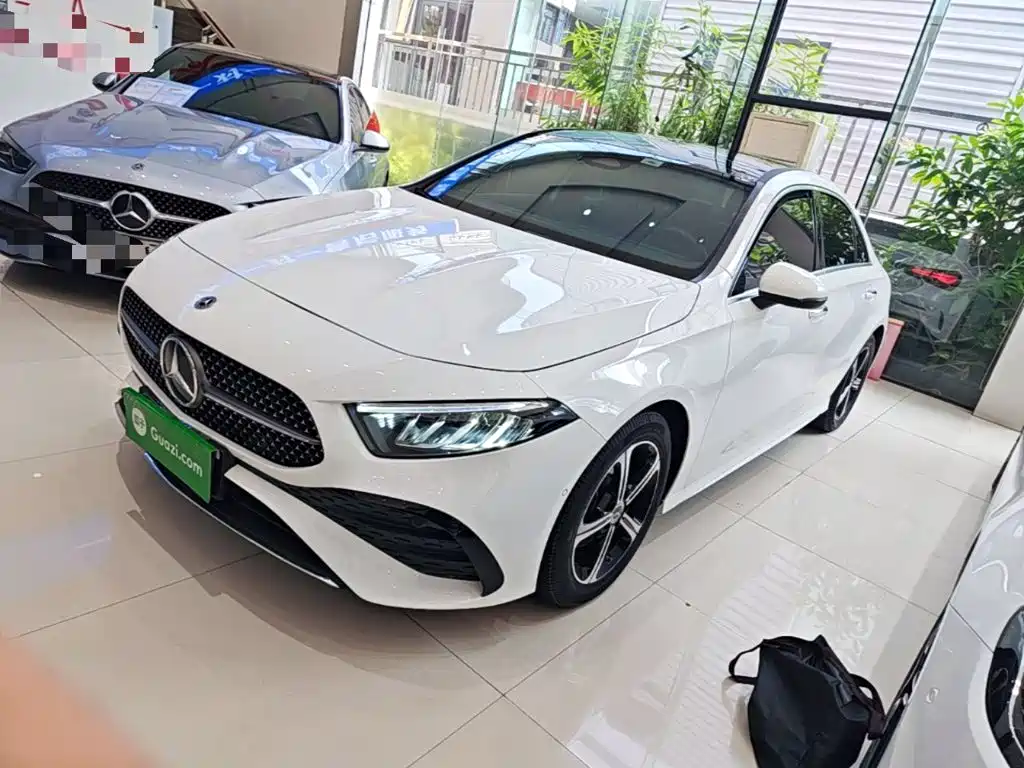 Mercedes-Benz A-Class 2024 2024 Facelift A 200 L Fashion