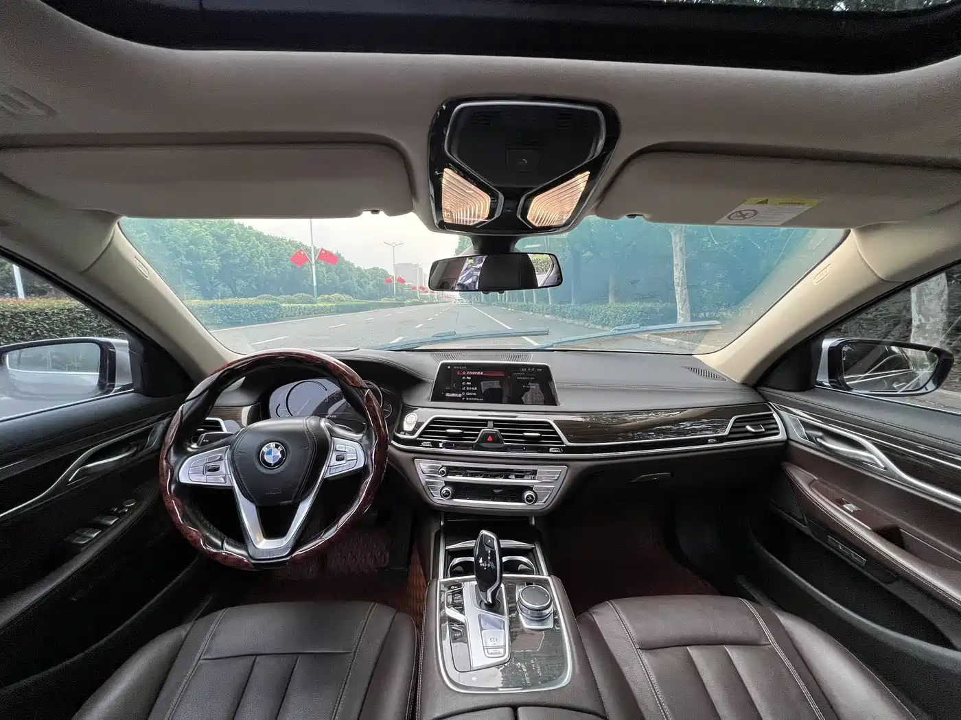 BMW 7 Series 2018 730Li Leading Type Excellence Package фото 9