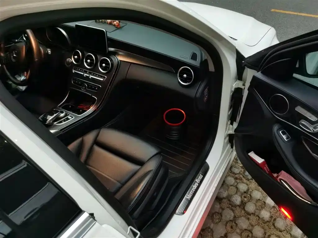 Mercedes-Benz C-Class 2015 C 200 L Sport фото 20