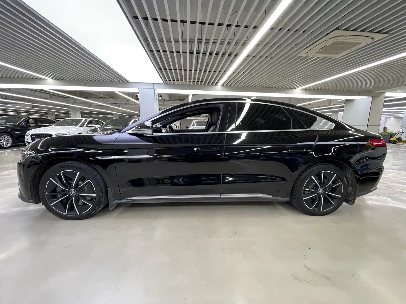 BYD Han 2020 EV AWD High-Performance Flagship фото 13