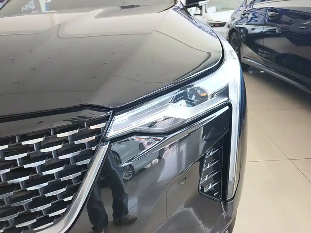 Cadillac CT4 2022 2022 28T Luxury Model