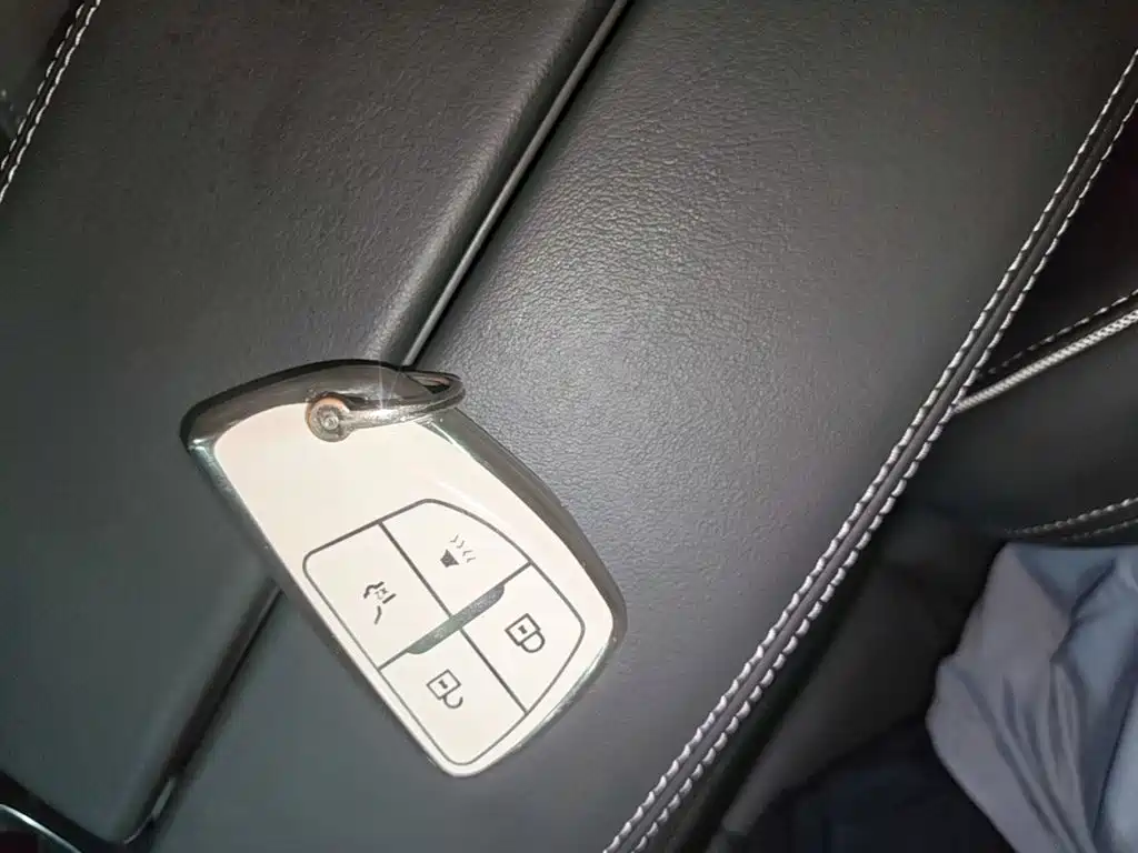 Фото 9 - Buick Envision Plus