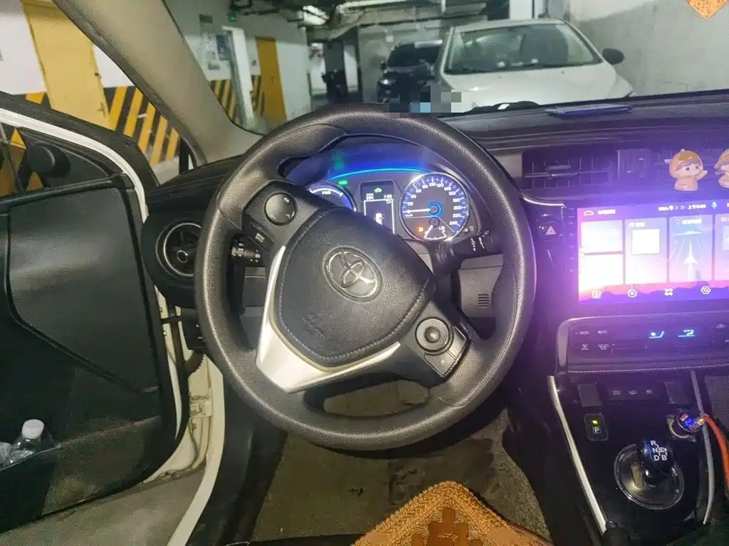 Toyota Corolla Twin Engine E+ 2020 2019 1.8L E-CVT Leading Edition