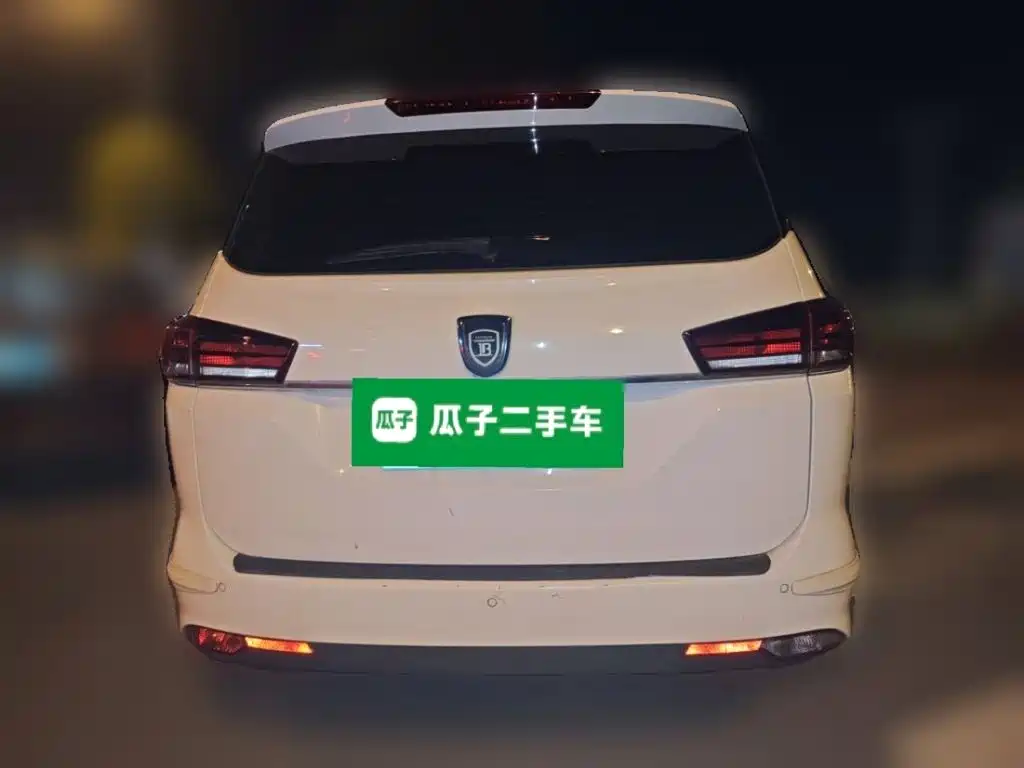 Фото 7 - Baojun 360