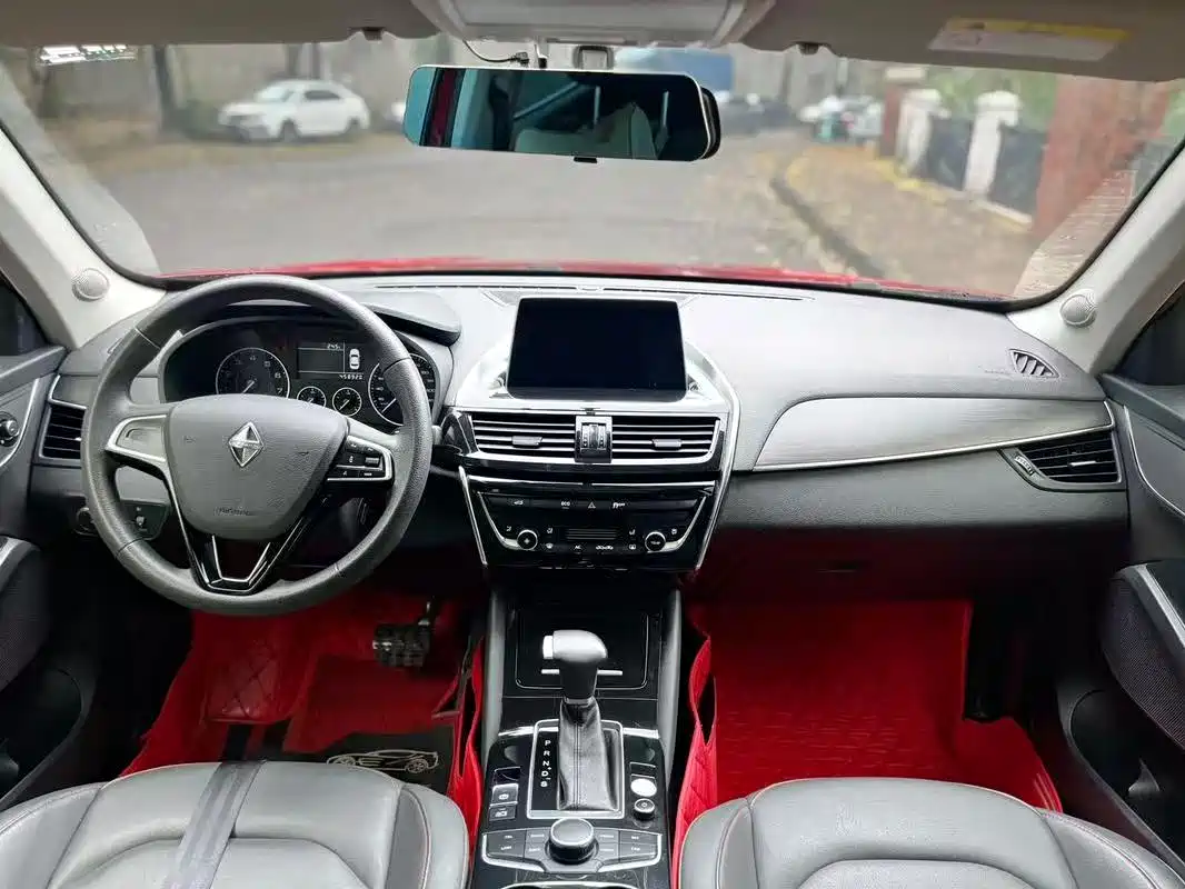 Borgward BX5 2018 2017 25TGDI Automatic 4WD Sharp Edition