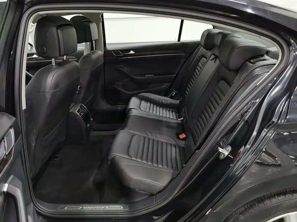 Volkswagen Magotan 2019 330TSI DSG Leading China VI фото 15