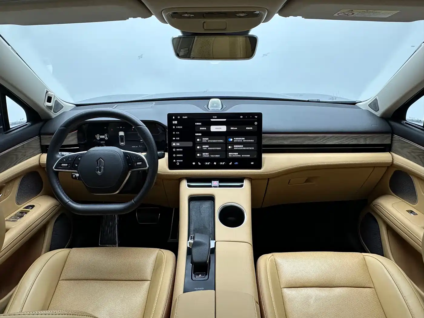 AITO Wenjie AITO M5 2022 Extended Range AWD Performance Edition фото 9