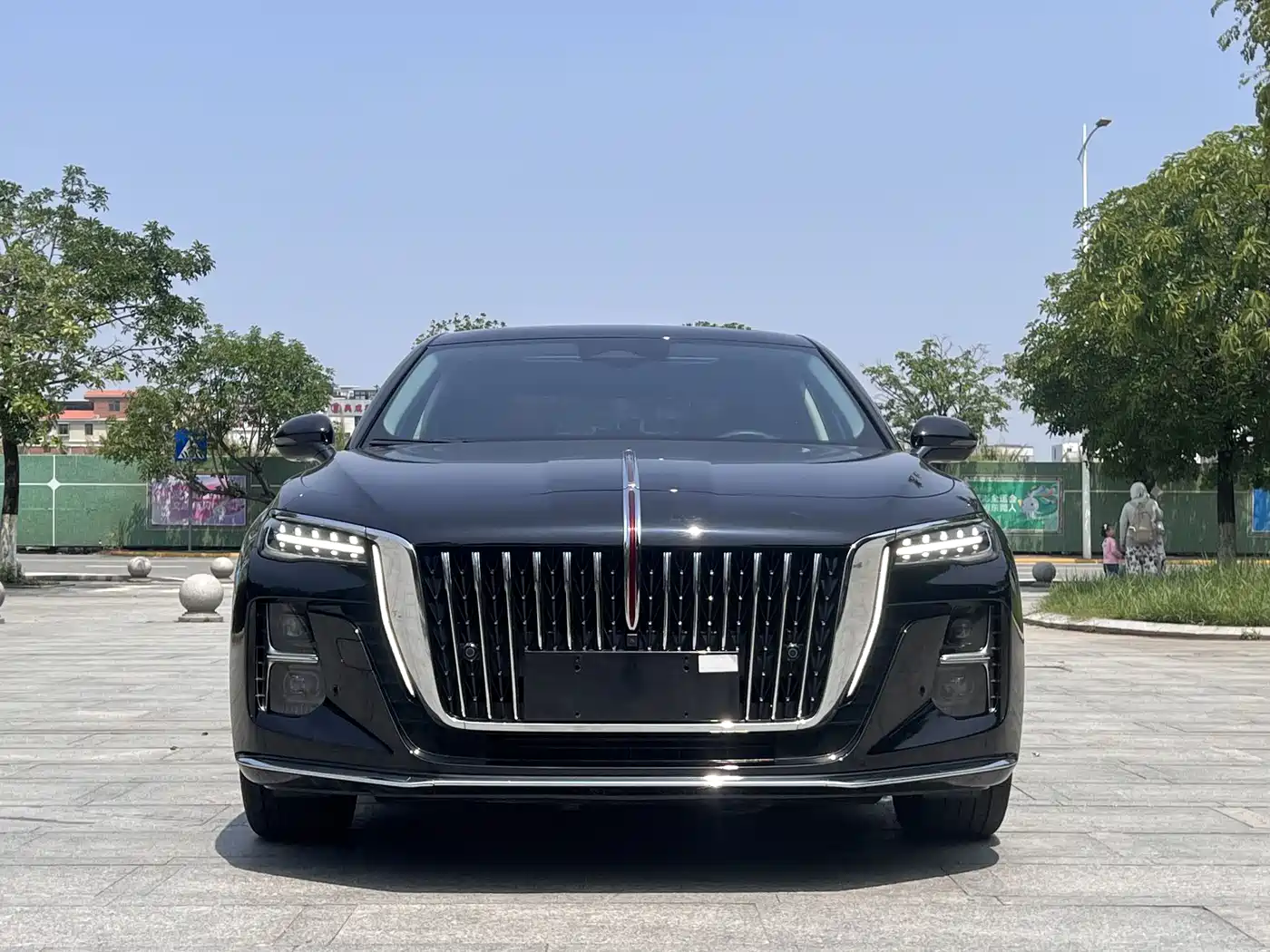 Hongqi H5 2024 2.0T Automatic Smart Connect Flag Smooth Edition фото 2