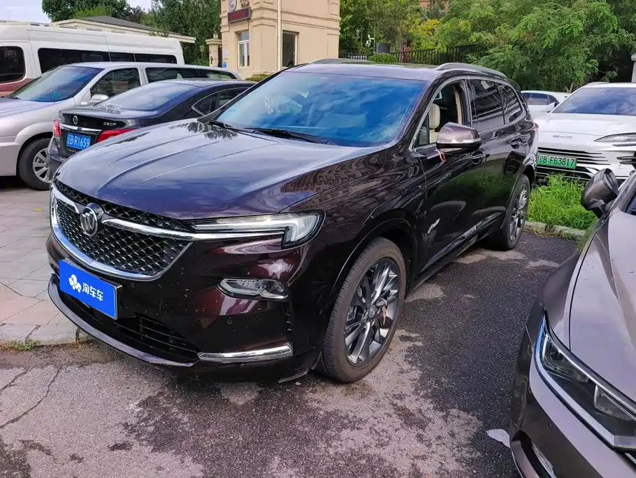 Buick Enclave 2023 2022 652T 4WD Avenir 6-Seater