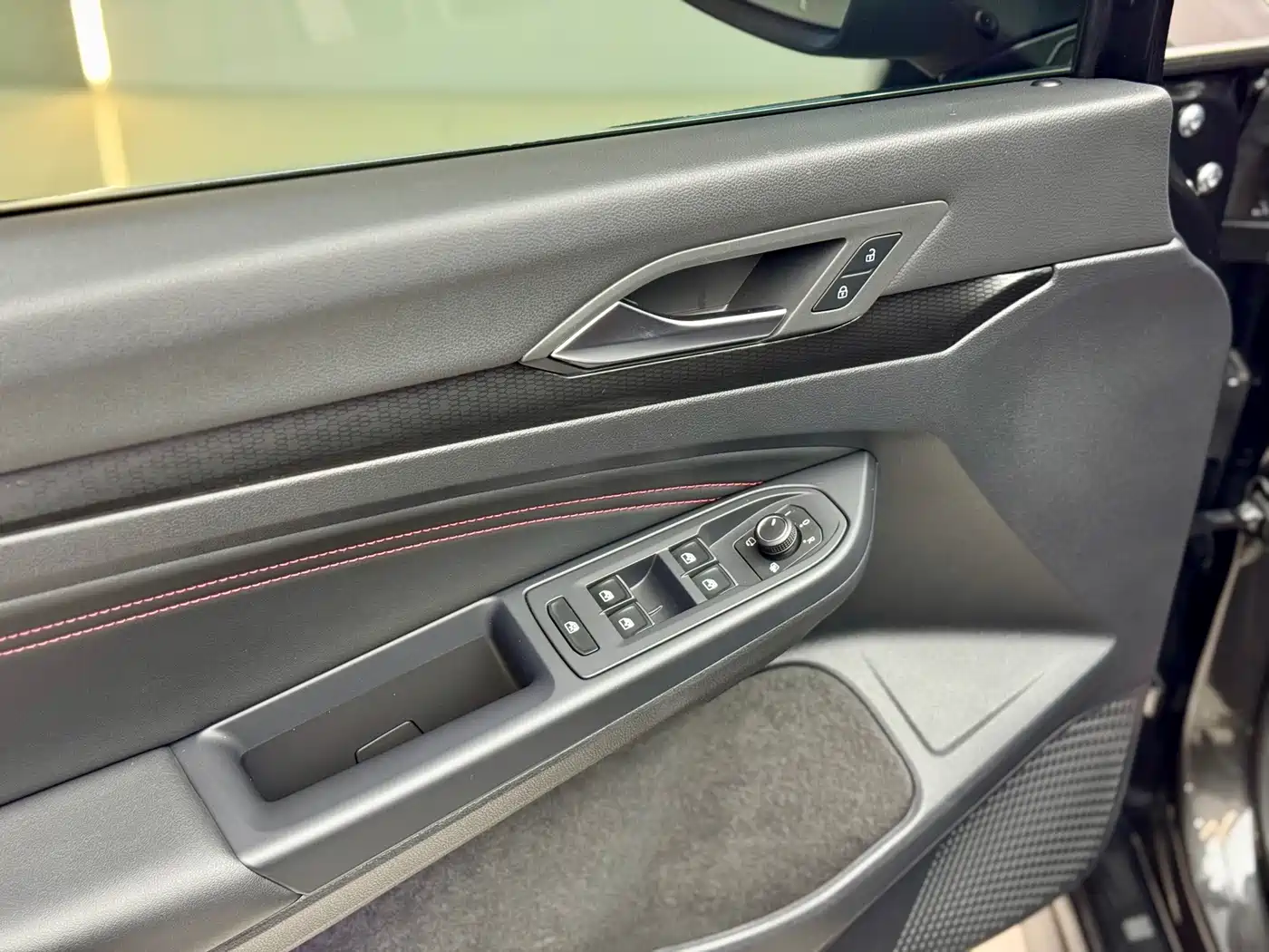Volkswagen Golf GTI 2021 Facelift 380TSI DSG GTI фото 11