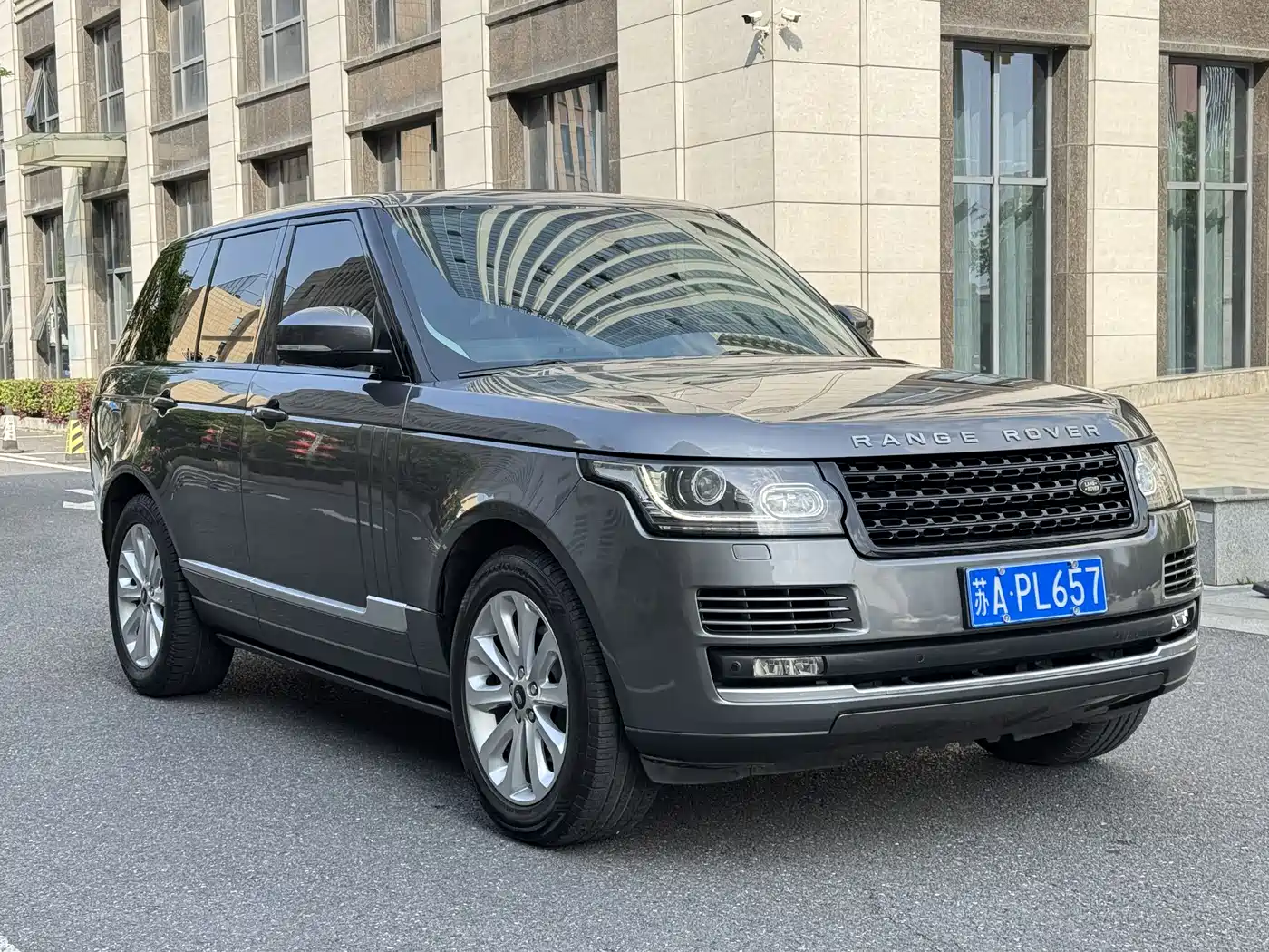 Land Rover Range Rover 2015 3.0 SC V6 Vogue фото 3
