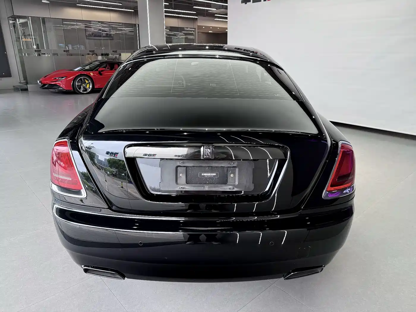 Rolls-Royce Wraith 2018 6.6T Black Badge фото 3