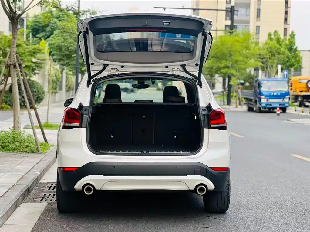 BMW X1 2022 sDrive25Li Leading фото 6