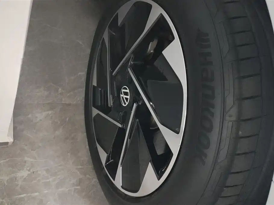 Volkswagen ID.3 2023 Upgraded Pure Intelligence Edition фото 6