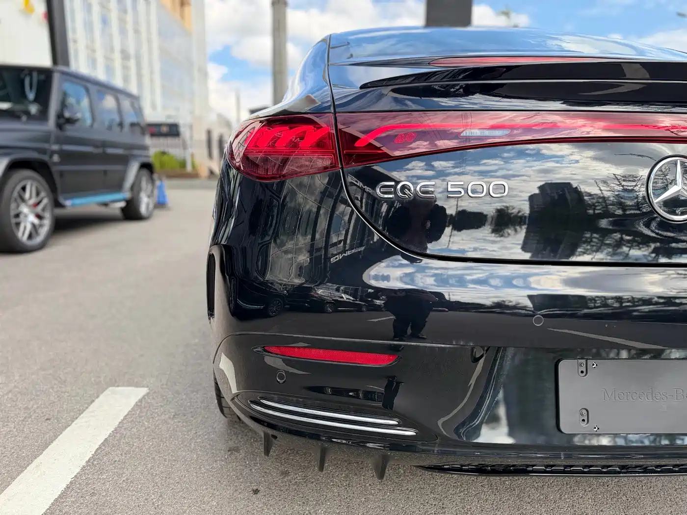 Mercedes-Benz EQE 2025 Model 500 4MATIC Luxury Edition фото 11