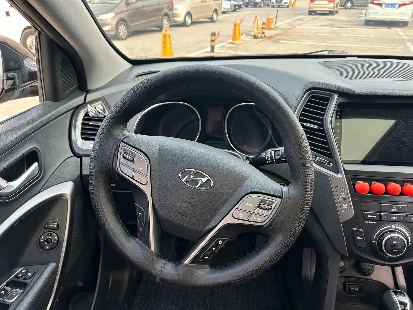 Hyundai Santa Fe 2013 Facelift 2.4L Automatic 4WD Smart фото 14