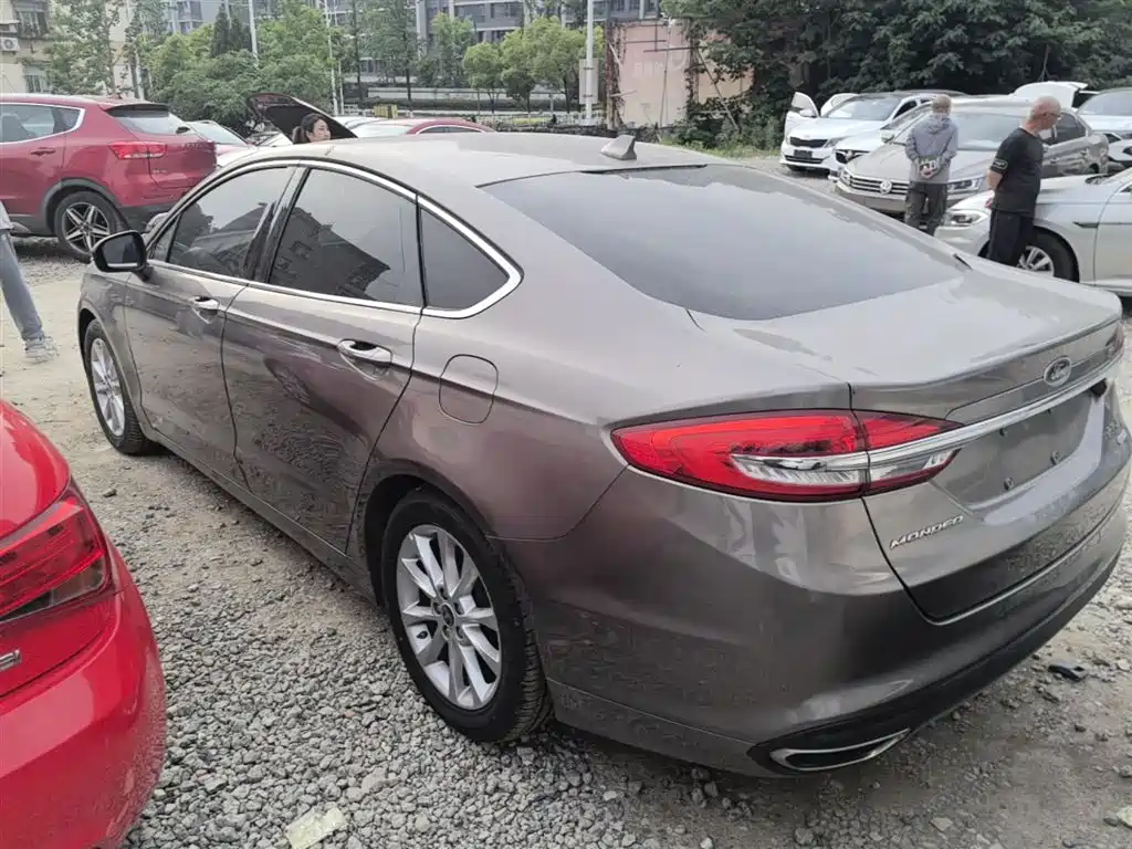 FORD MONDEO