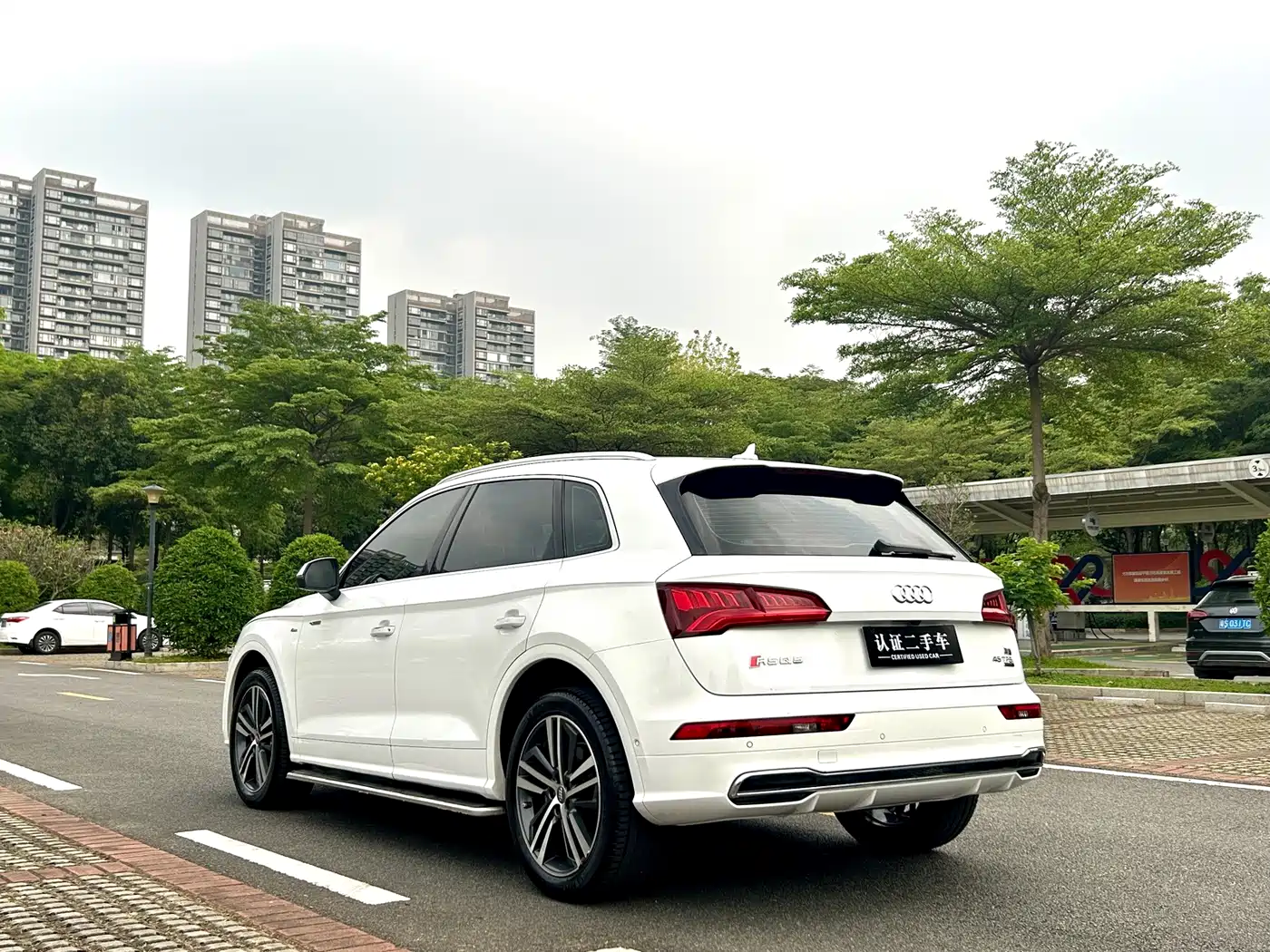Фото 6 - Audi Q5L