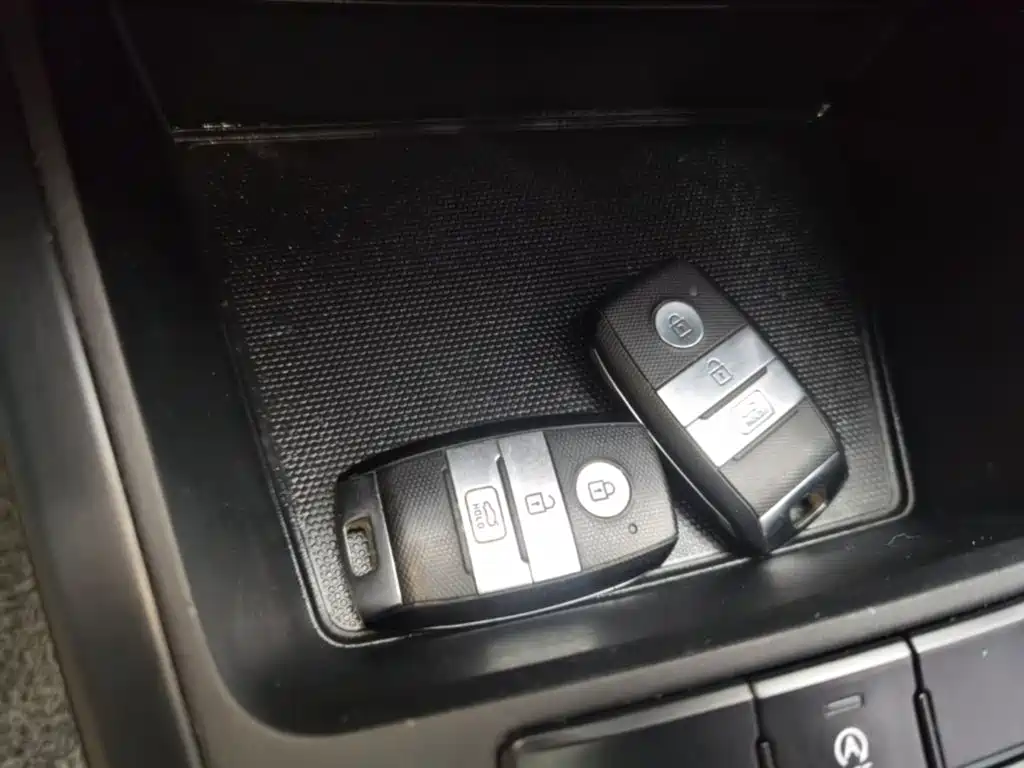 Kia KX CROSS 2019 2018 1.6L Automatic Smart Sunroof Edition