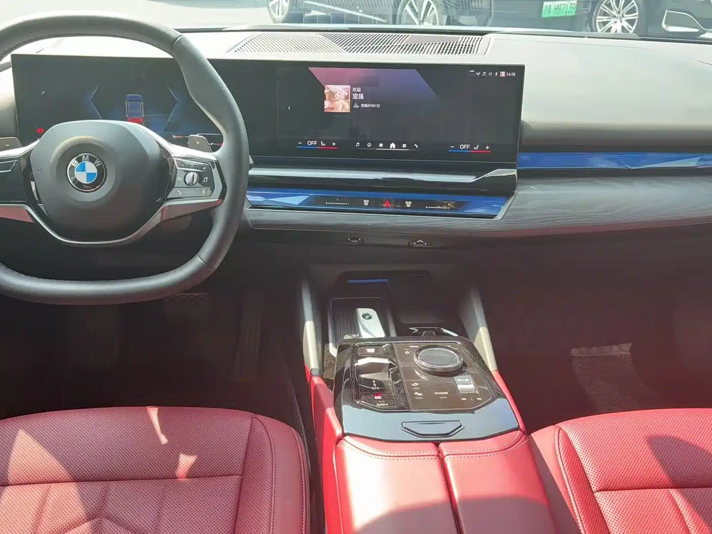 BMW 5 Series 2024 530Li Leading Model Luxury Package фото 11