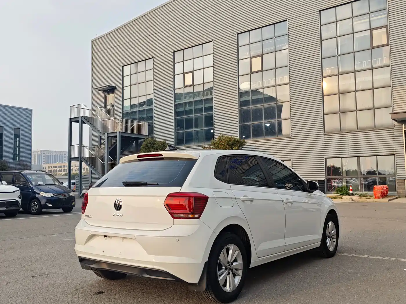Volkswagen Polo 2023 Facelift Plus 1.5L Auto Joyful Living Edition фото 11