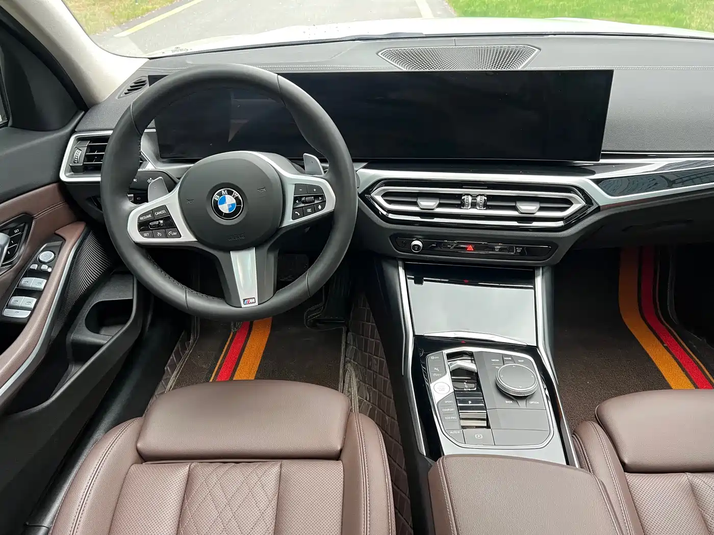 BMW 3 Series 2024 320Li M Sport Package фото 9