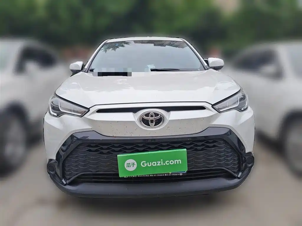 Toyota Frontlander 2024 2.0L CVT Elite Plus Edition фото 3