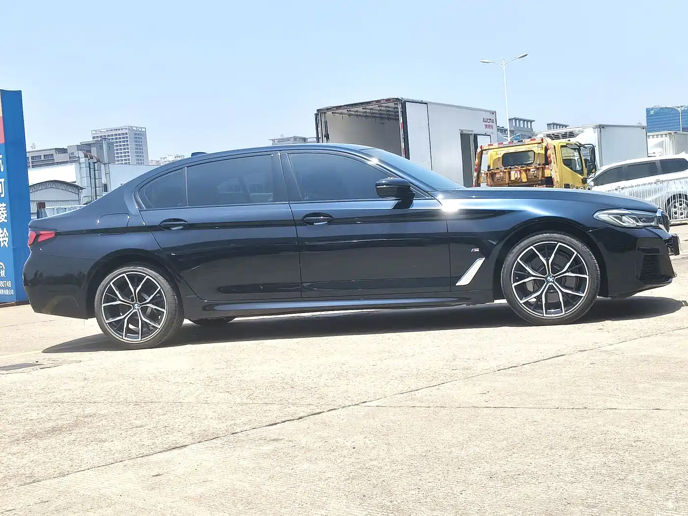BMW 5 Series 2023 530Li Premium M Sport Package фото 3