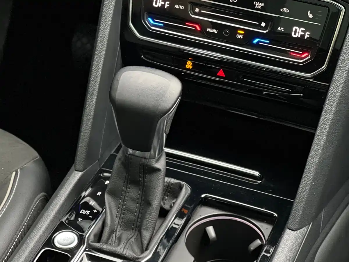 Volkswagen Teramont 2020 Teramont X 330TSI 2WD Premium Luxury фото 14