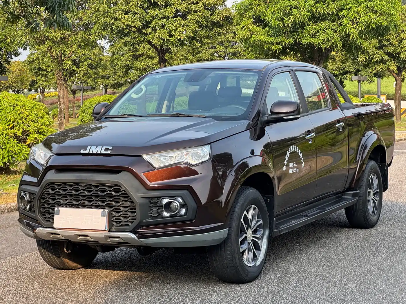 Jiangling Yuhu 7 2020 2020 Model 2.0T Diesel Manual 2WD Comfort Long Wheelbase China VI JX4D20A6L