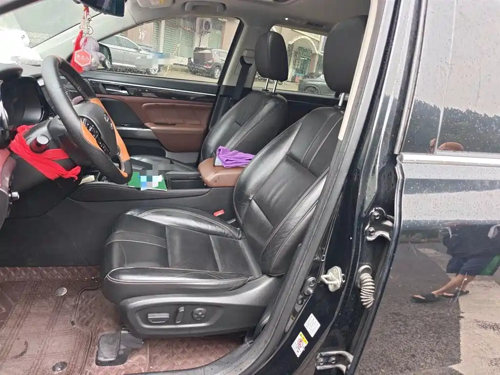 GAC Trumpchi Trumpchi GS8 2017 320T 2WD Luxury Edition (7-Seater) фото 12
