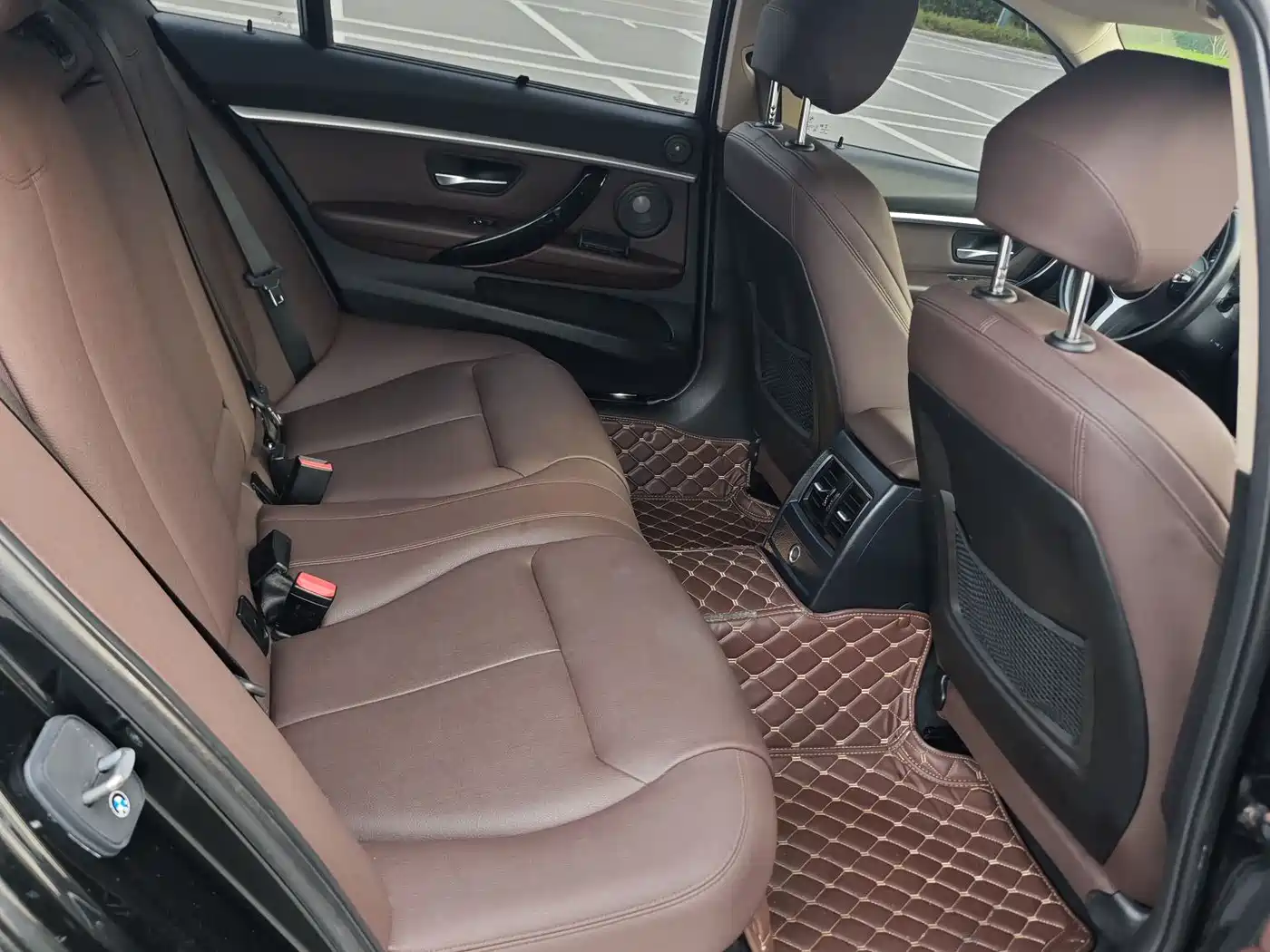 BMW 3 Series 2019 320Li M Sport Black Night Edition фото 6