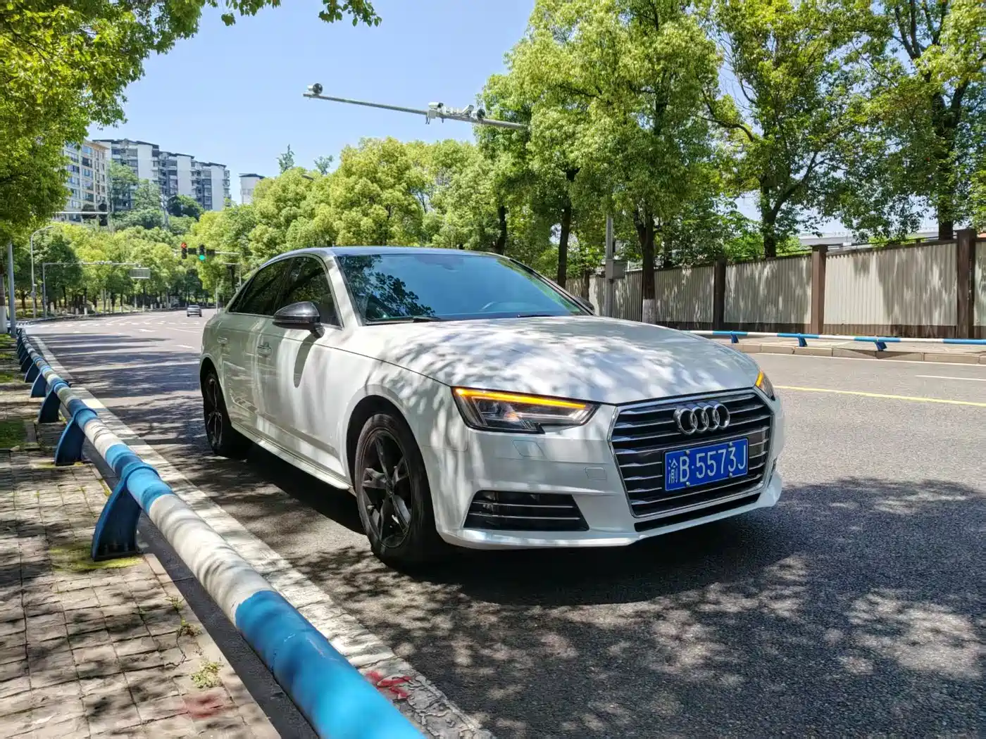 Audi A4L 2017 Plus 40 TFSI Fashion фото 3