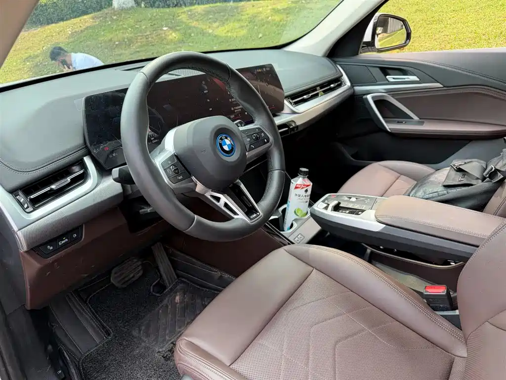 BMW iX1 2023 eDrive25L M Sport Package фото 7