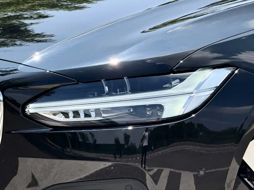 Volvo S90 Plug-in Hybrid 2024 2024 PHEV AWD Long Range Excellence Luxury Edition