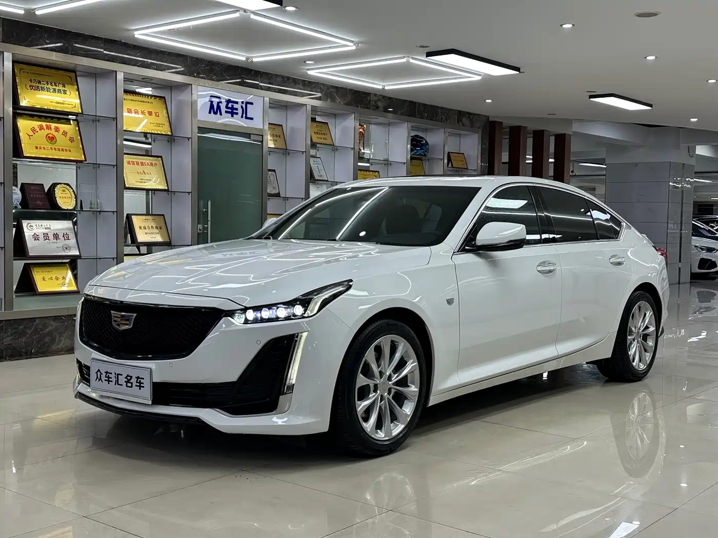 CADILLAC CT5