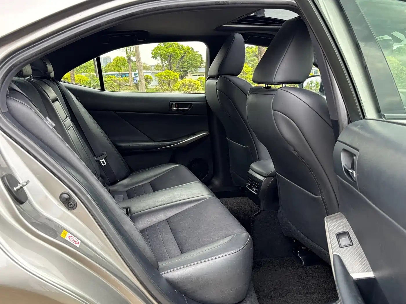 Lexus IS 2015 200t F SPORT фото 8