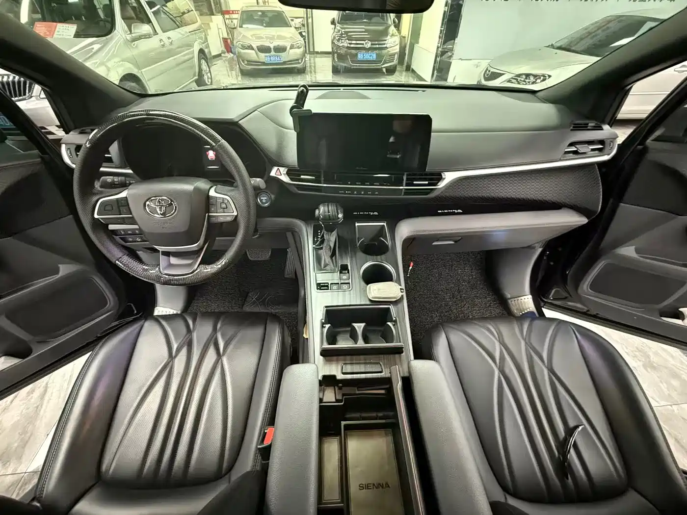 Toyota Sienna 2024 2.5L Hybrid Comfort Edition фото 5