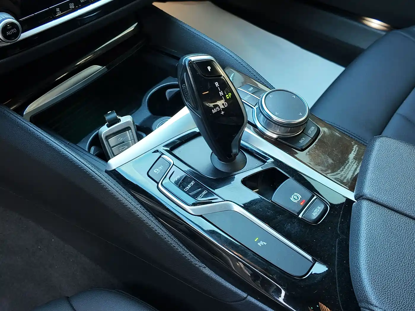 BMW 5 Series 2018 525Li Luxury Package фото 7