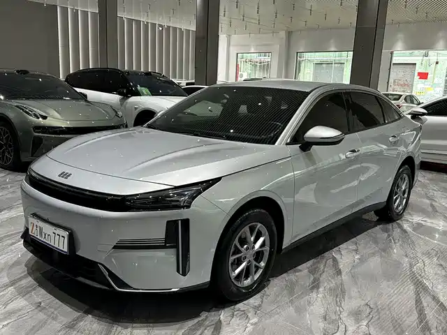 Geely Galaxy Galaxy L6 2025