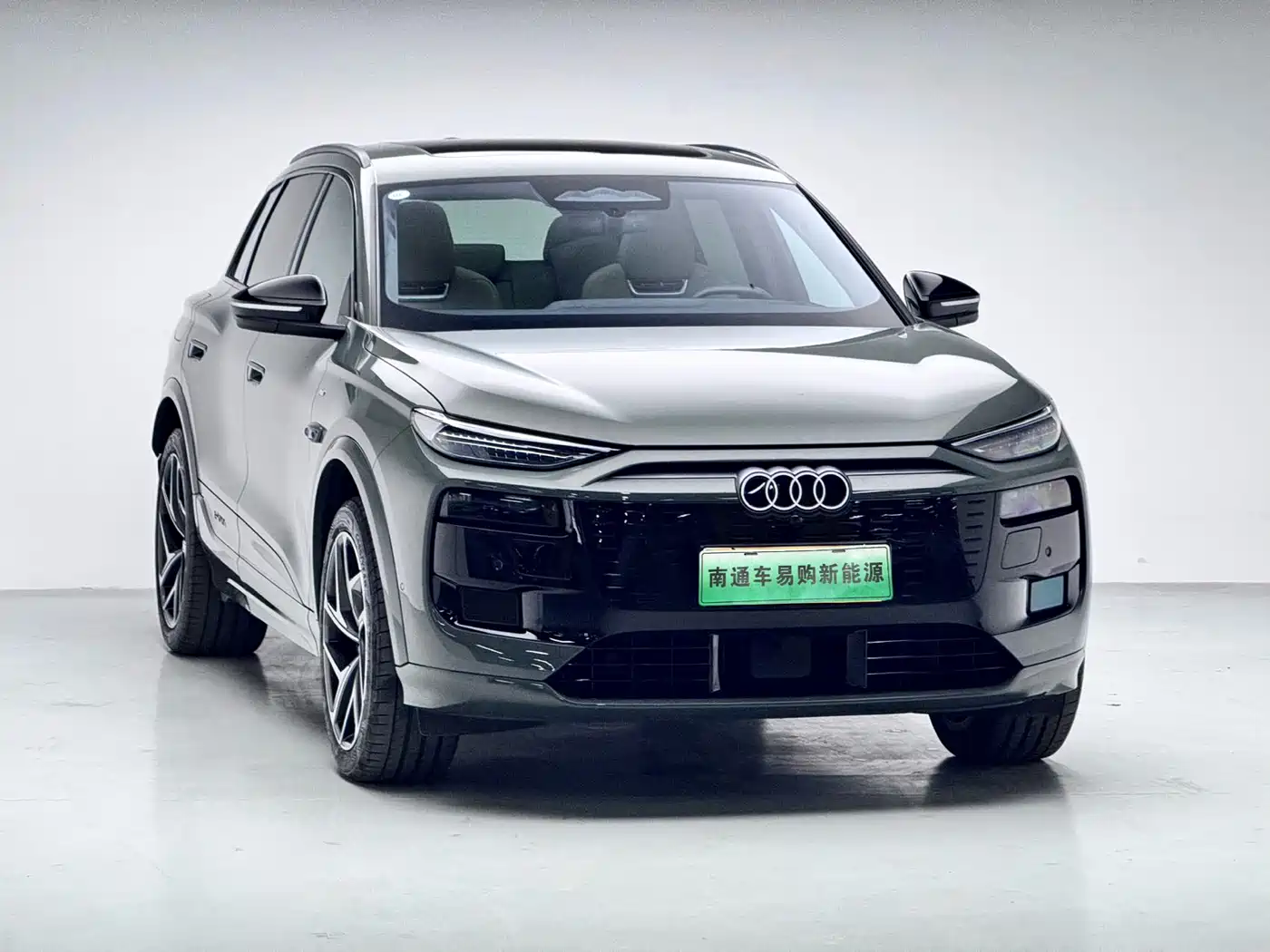 Audi Q6L e-tron 2025 Model Pioneer Edition фото 3