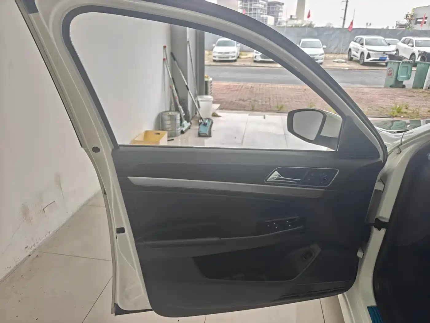 Фото 4 - Volkswagen Lavida