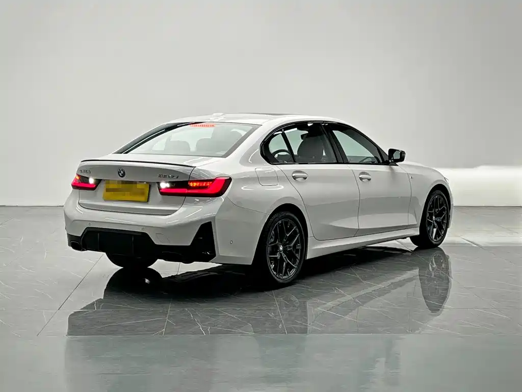 BMW 3 Series 2026 2026 330Li M Sport Shadowline Package