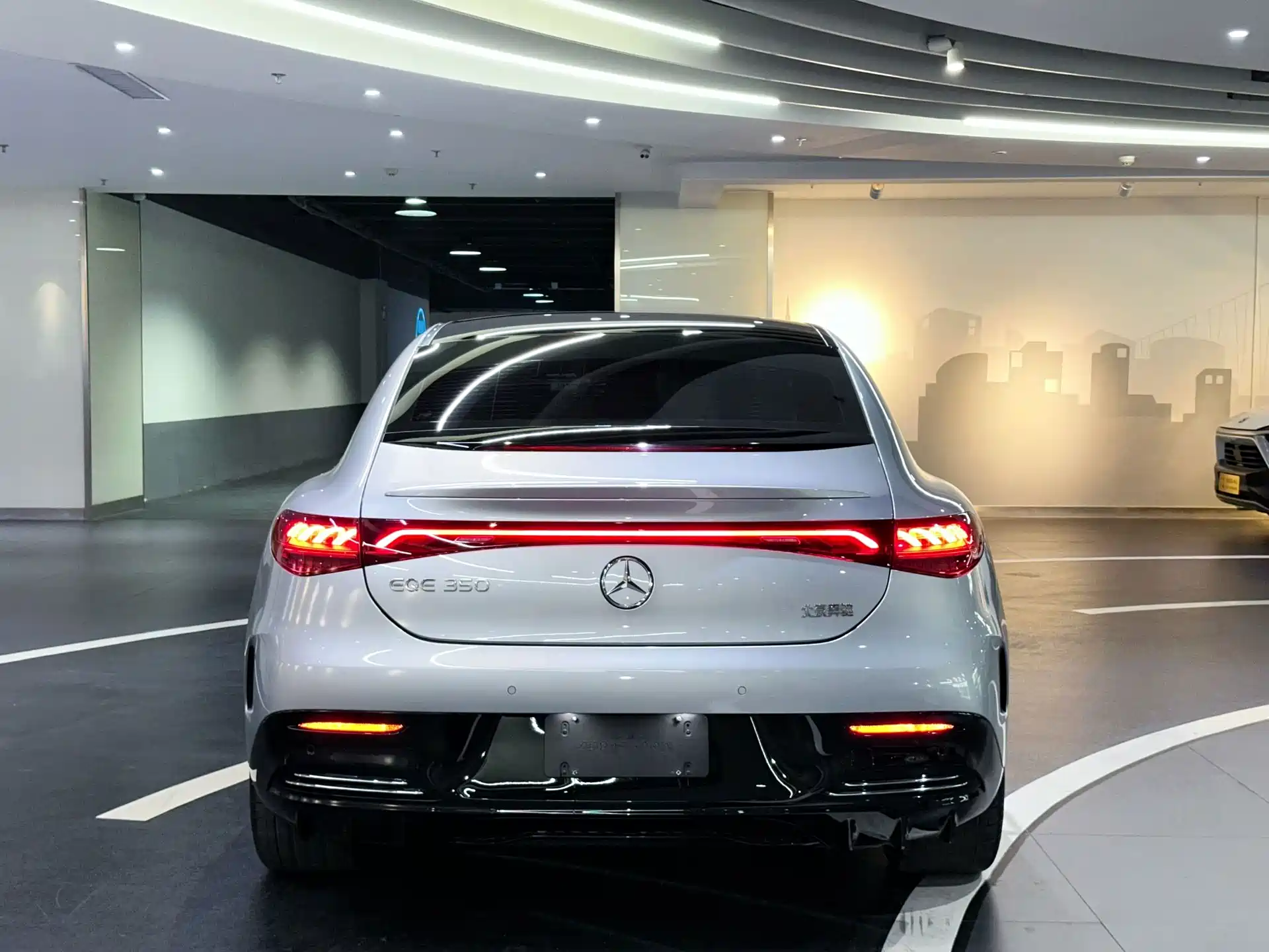 Фото 6 - Mercedes-Benz EQE