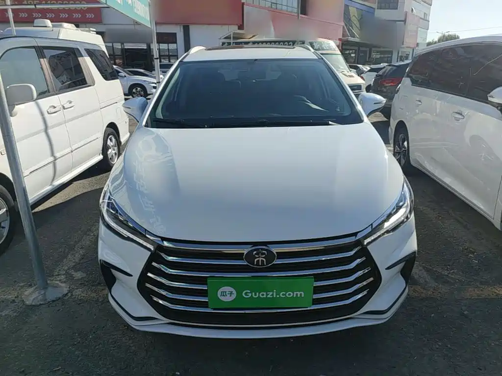 Photo 3 - BYD Song MAX