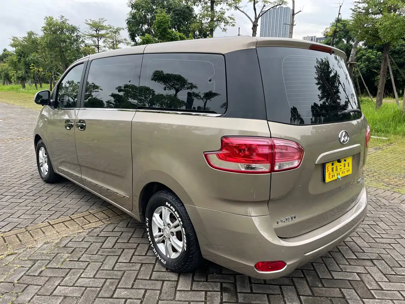 SAIC Maxus Maxus G10 2016 2016 2.0T Automatic Luxury Executive Edition