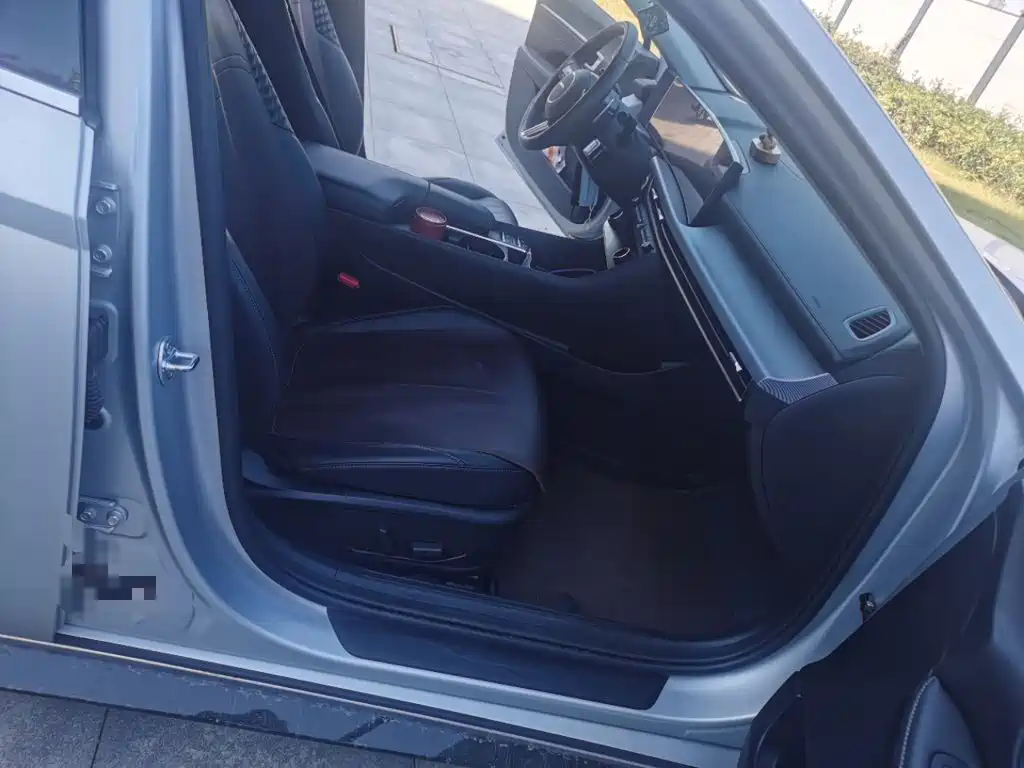 Photo 19 - Hyundai Sonata