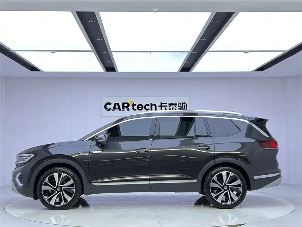Volkswagen Talagon 2023 Facelift 380TSI 4WD Luxury Premium Pro Edition 6-Seater фото 2